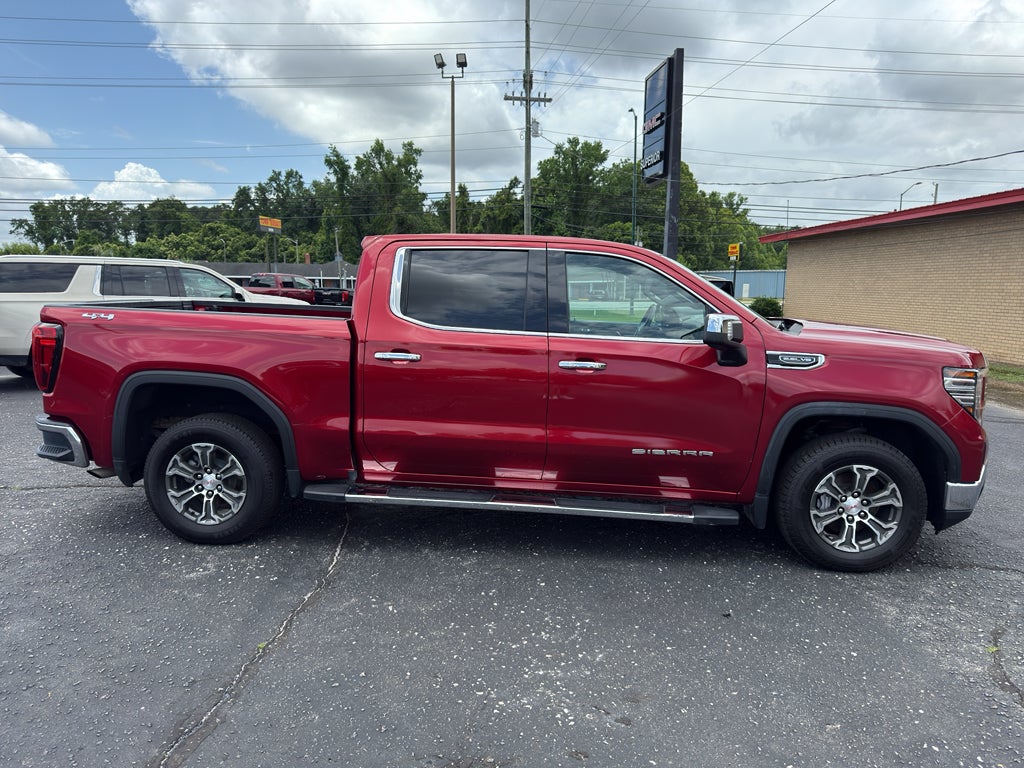 2024 GMC Sierra 1500 SLT