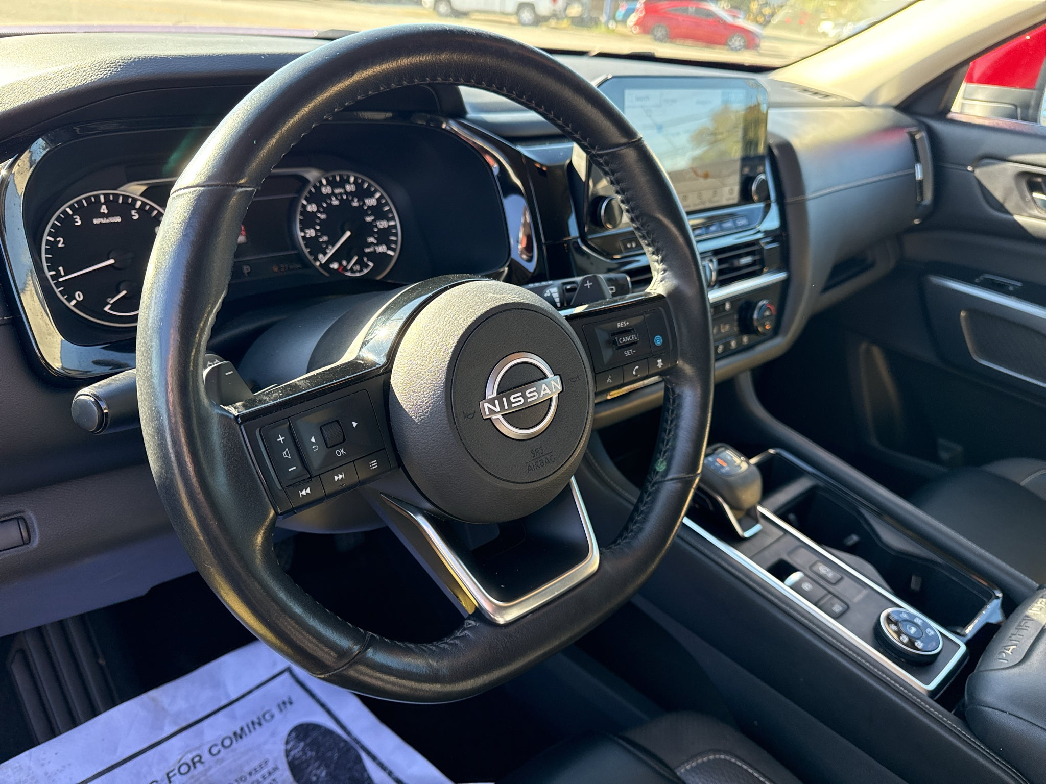 2023 Nissan Pathfinder SL