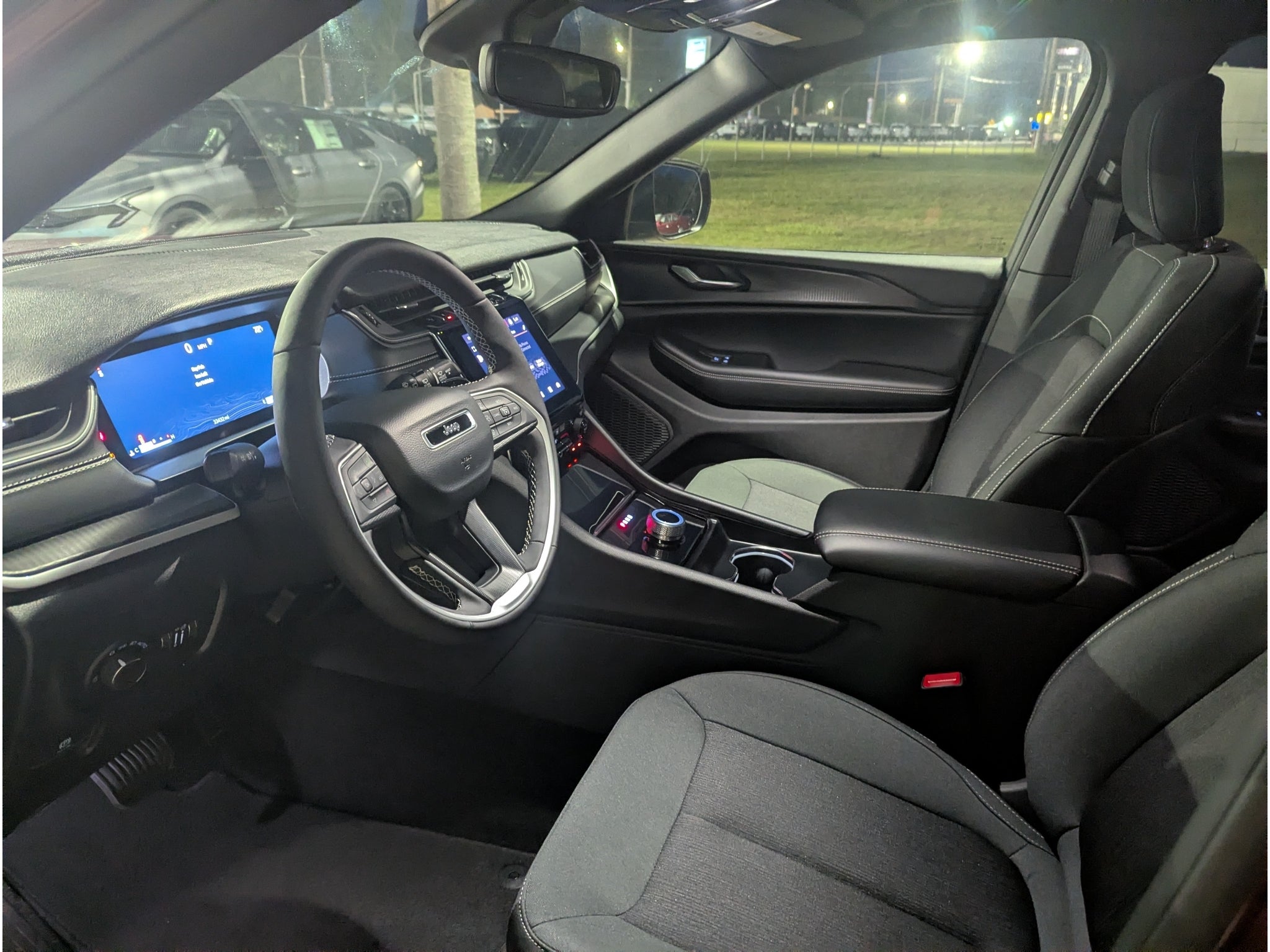 2024 Jeep Grand Cherokee L Laredo