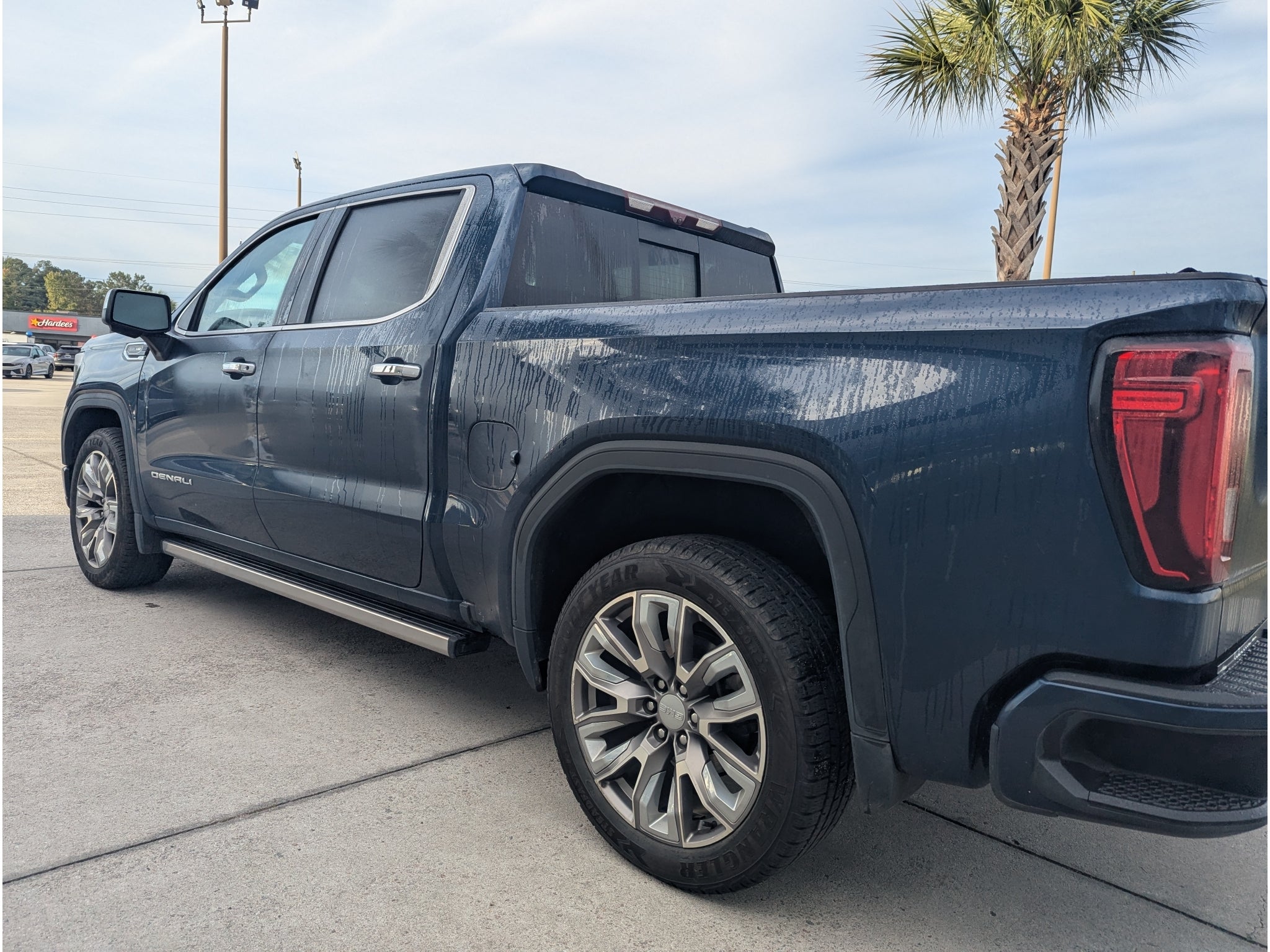 2023 GMC Sierra Denali