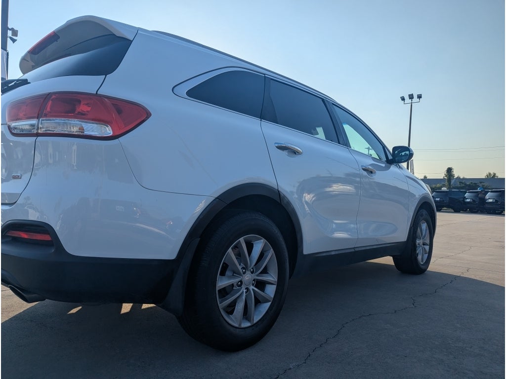 2018 Kia Sorento LX