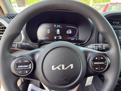 2025 Kia Soul Base