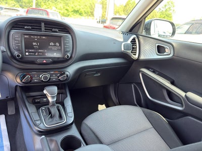 2025 Kia Soul Base
