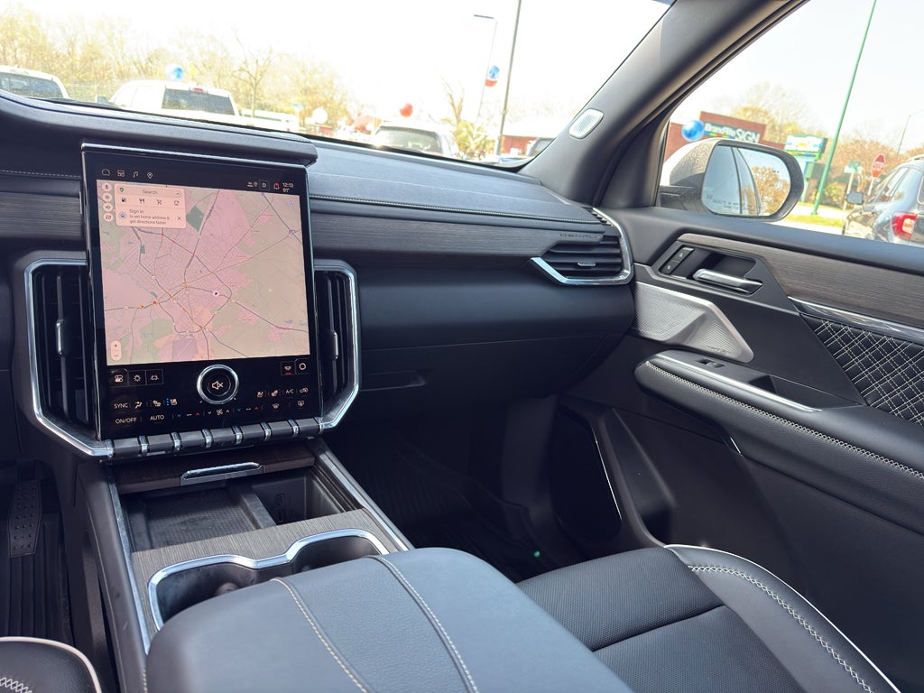 2025 GMC Acadia FWD Denali