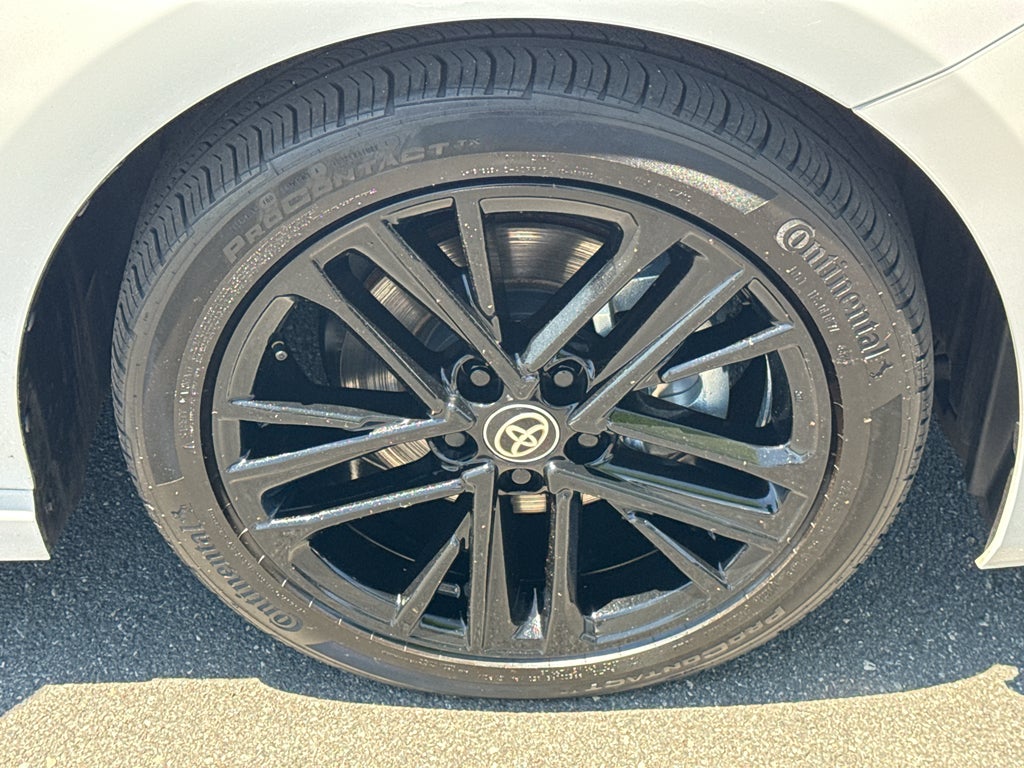2025 Toyota Camry Hybrid SE