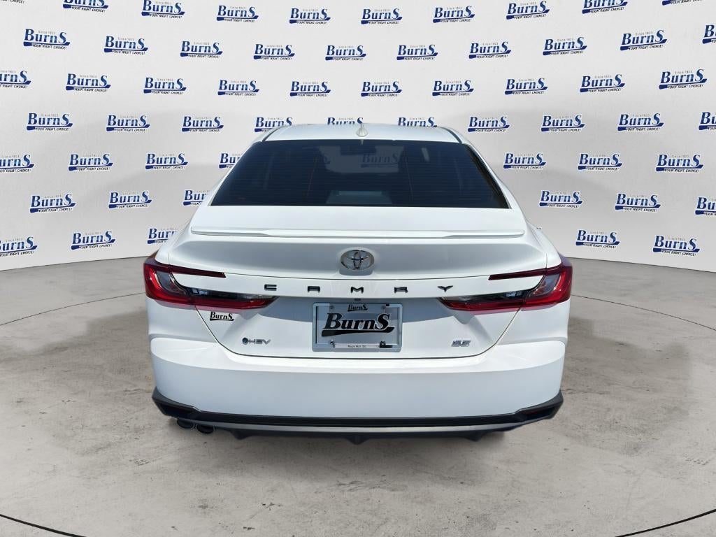 2025 Toyota Camry Hybrid SE