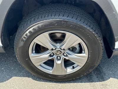 2024 Toyota RAV4 Hybrid Hybrid XLE