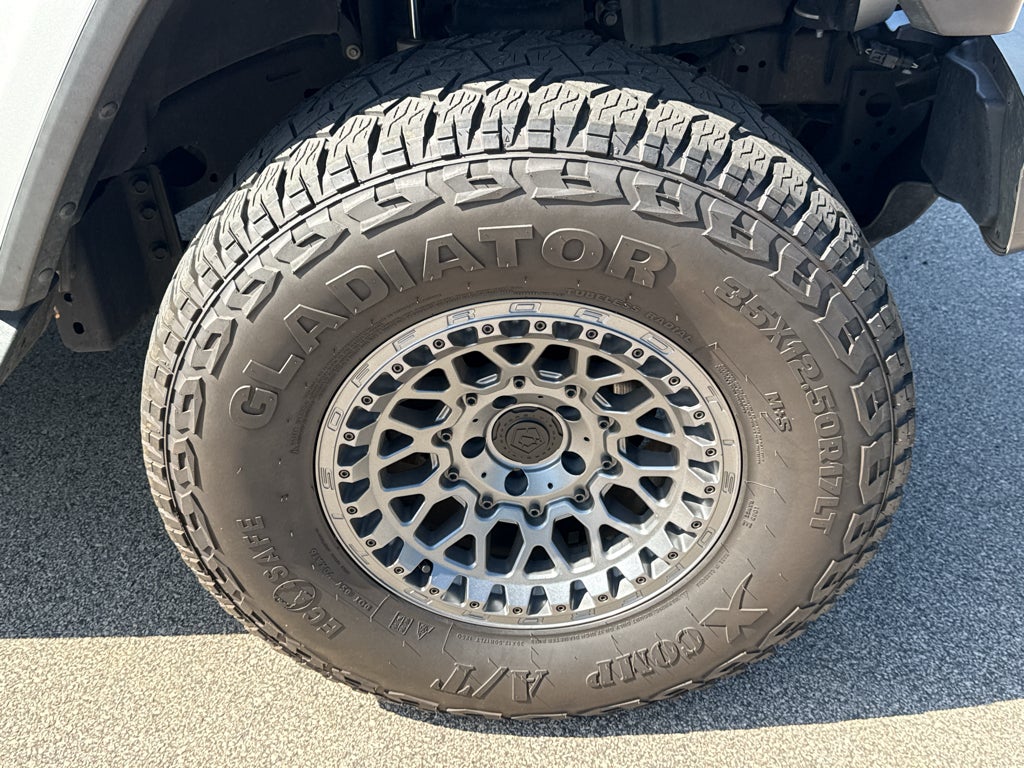 2022 Jeep Gladiator Overland