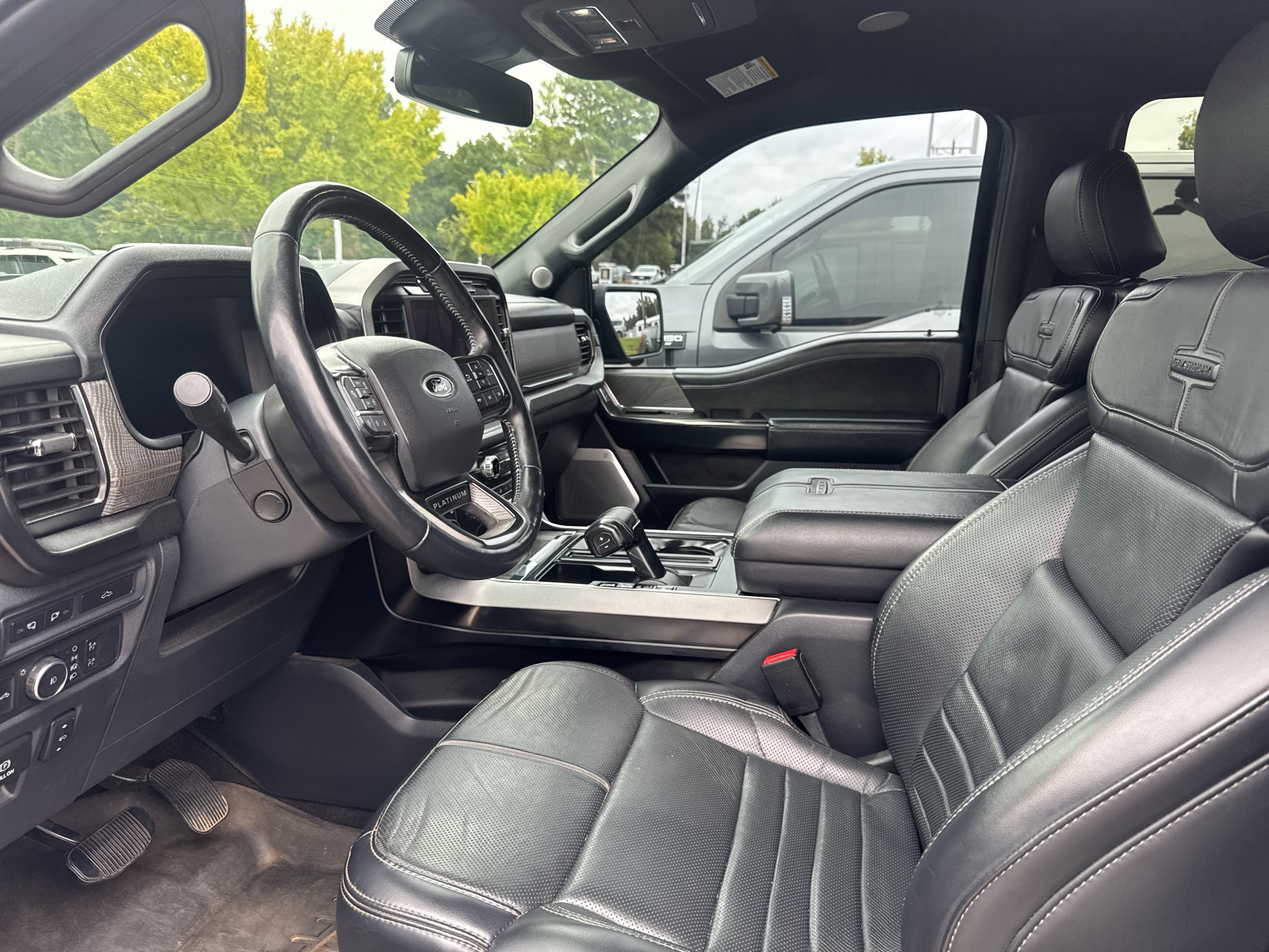 2022 Ford F-150 Base