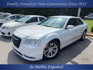 2019 Chrysler 300 Touring