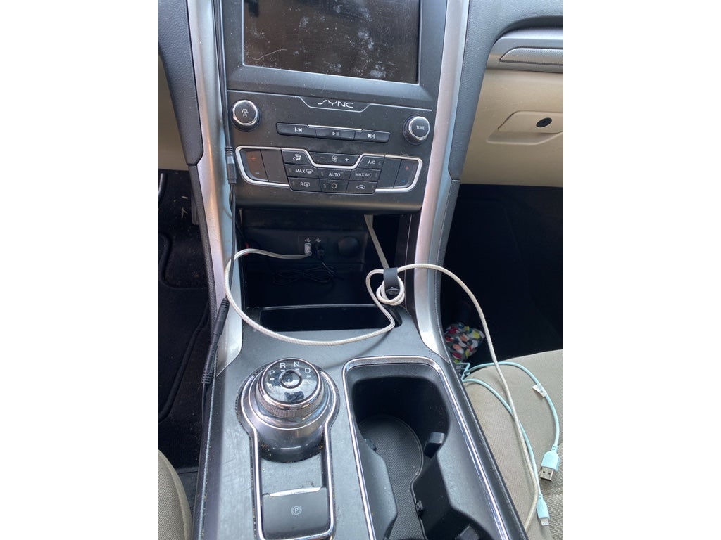 2020 Ford Fusion SE