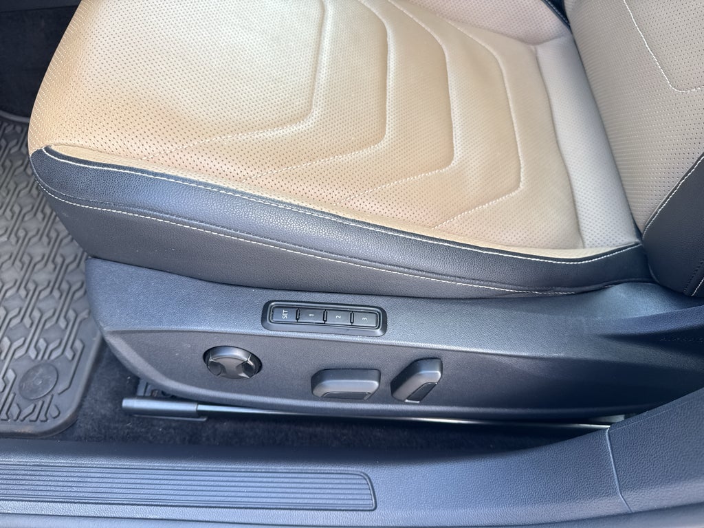 2020 Volkswagen Jetta SEL Premium