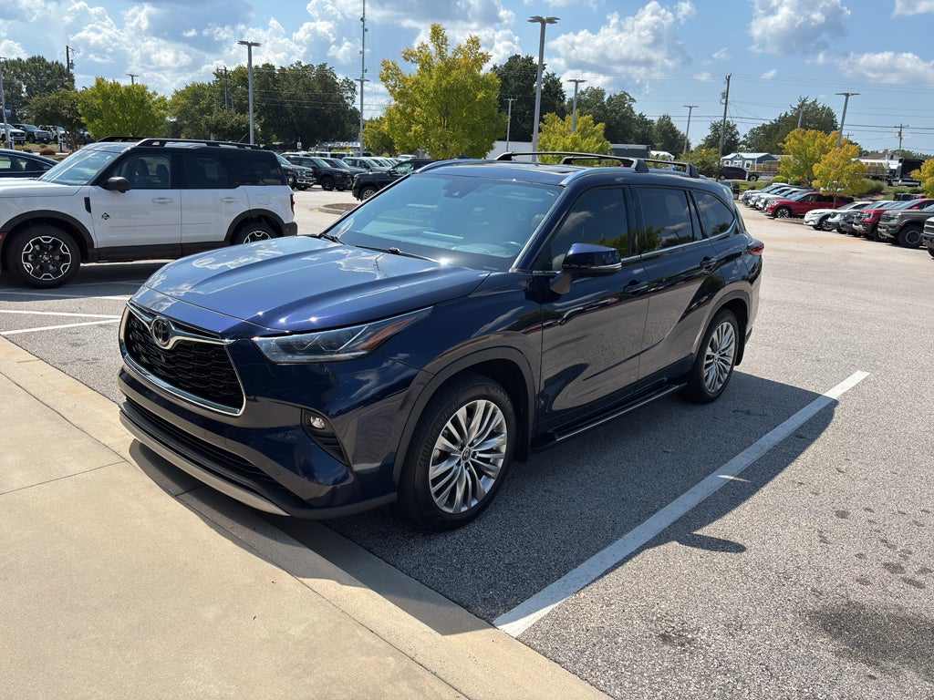 2022 Toyota Highlander Platinum