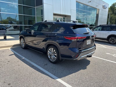 2022 Toyota Highlander Platinum