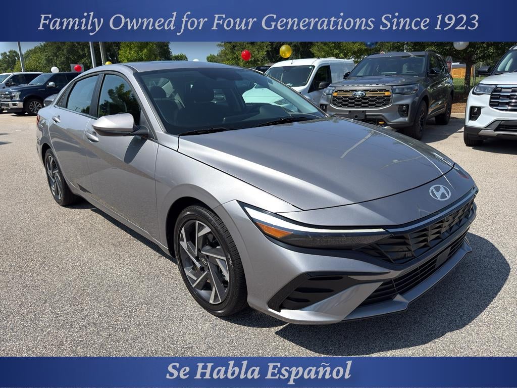2025 Hyundai Elantra SEL Convenience