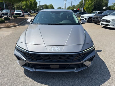 2025 Hyundai Elantra SEL Convenience