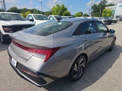 2025 Hyundai Elantra SEL Convenience