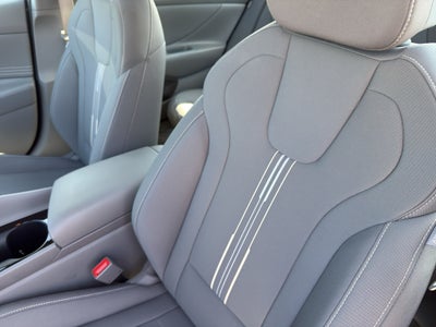 2025 Hyundai Elantra SEL Convenience