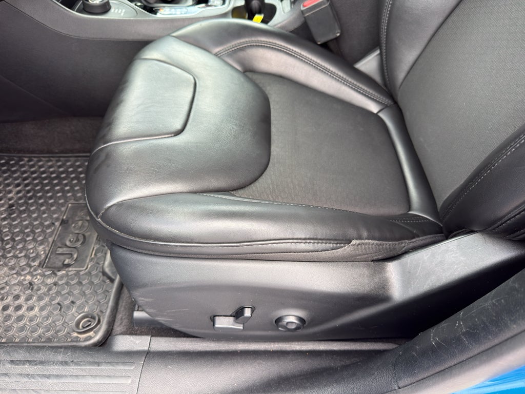 2020 Jeep Cherokee Altitude