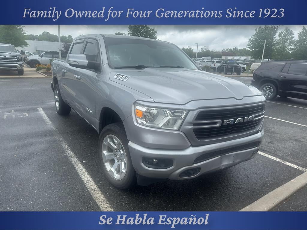 2019 RAM 1500 Big Horn/Lone Star 4x4 Crew Cab 5'7's photo