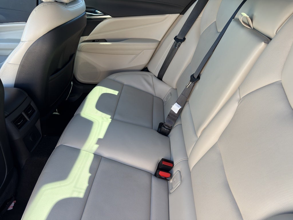 2023 Cadillac CT4 Premium Luxury