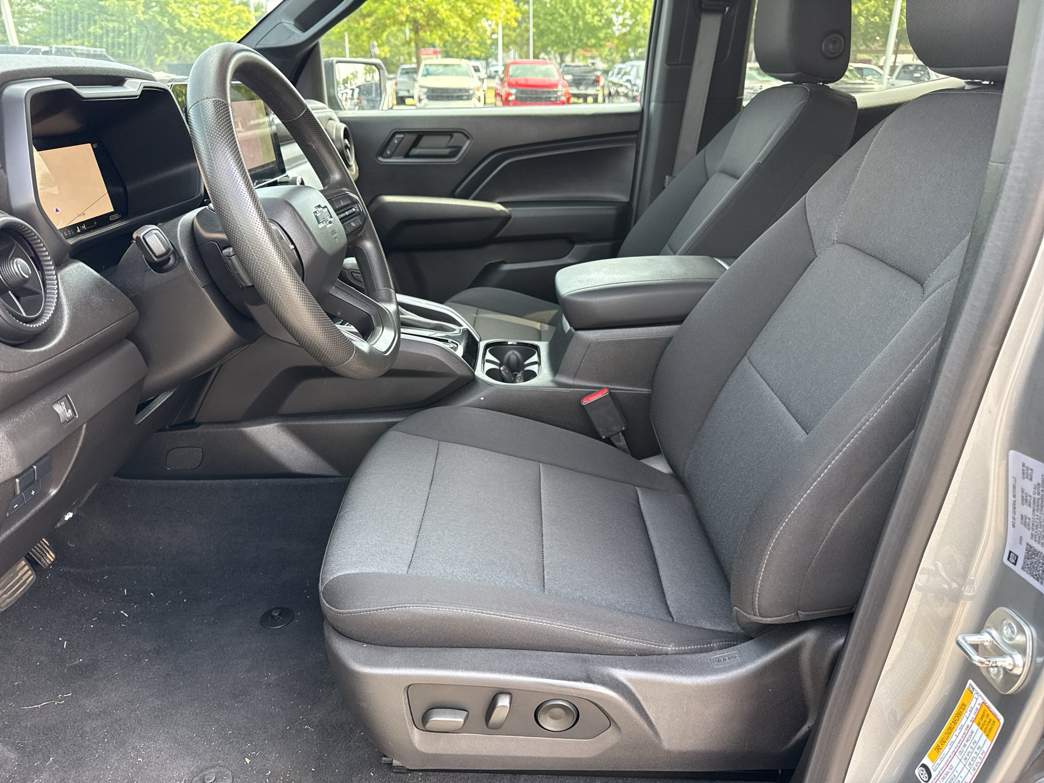 2024 Chevrolet Colorado Trail Boss - Photo 11