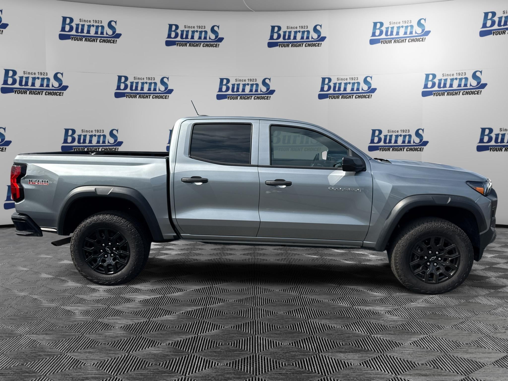 2024 Chevrolet Colorado Trail Boss - Photo 8