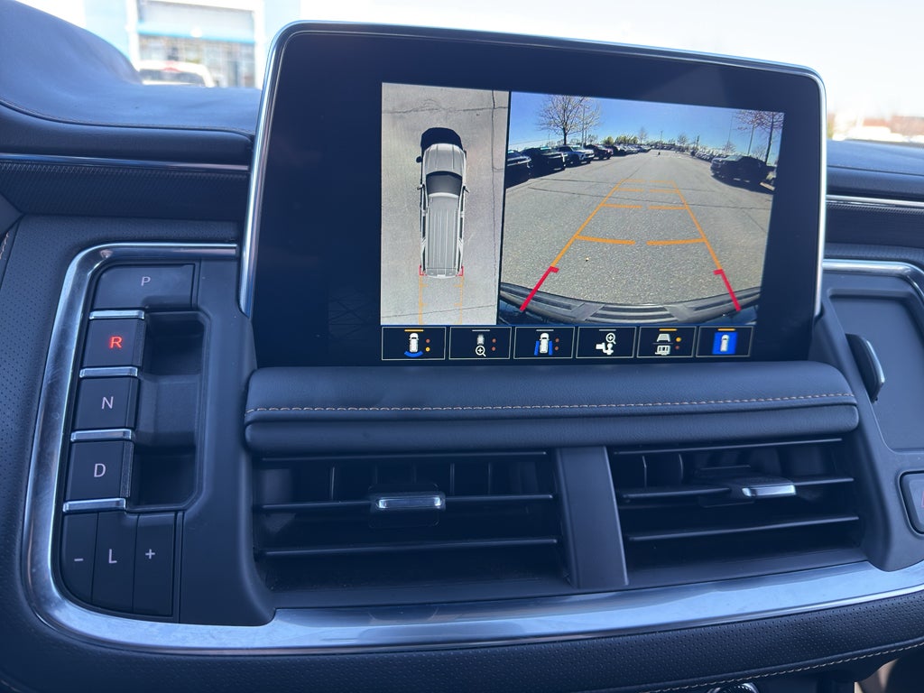 2023 GMC Yukon AT4 - Photo 18