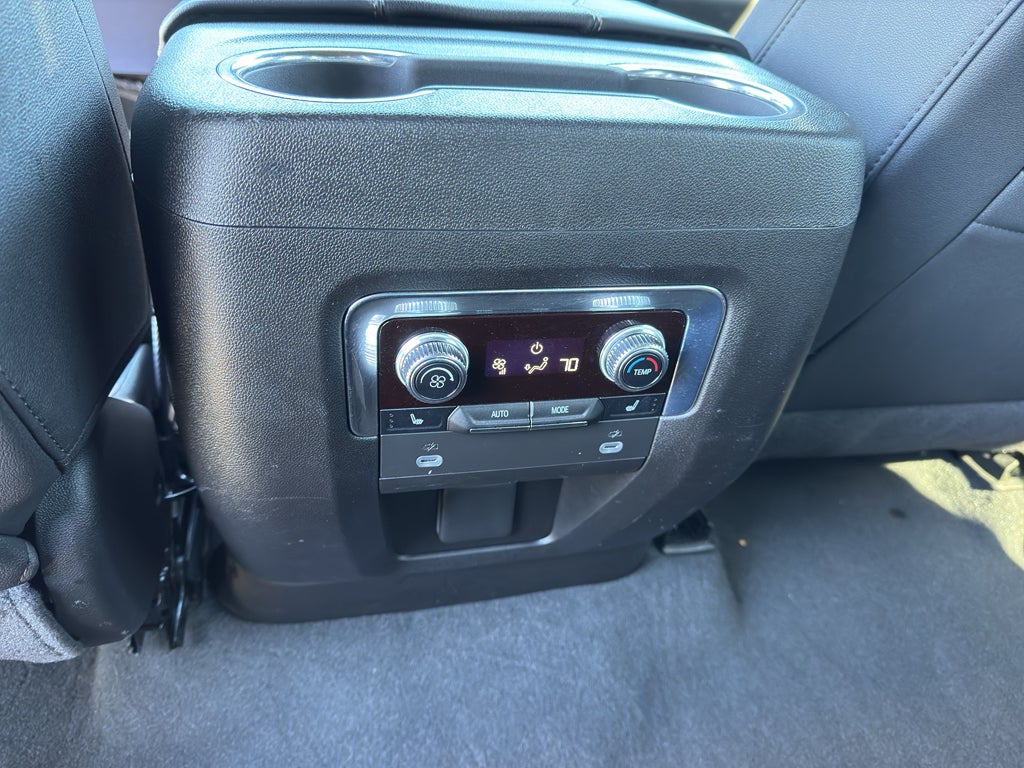 2023 GMC Yukon AT4 - Photo 24