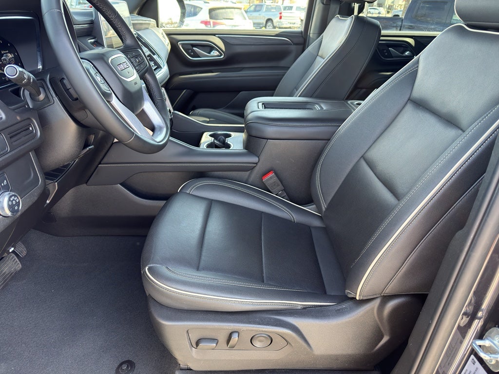 2024 GMC Yukon XL SLT