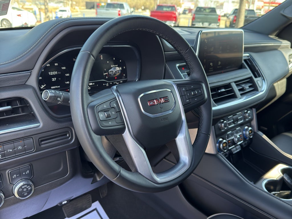 2024 GMC Yukon XL SLT