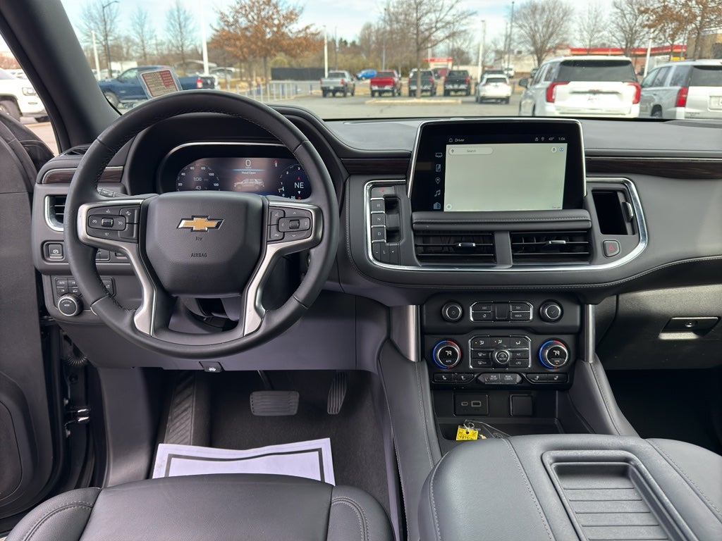 2024 Chevrolet Suburban LT