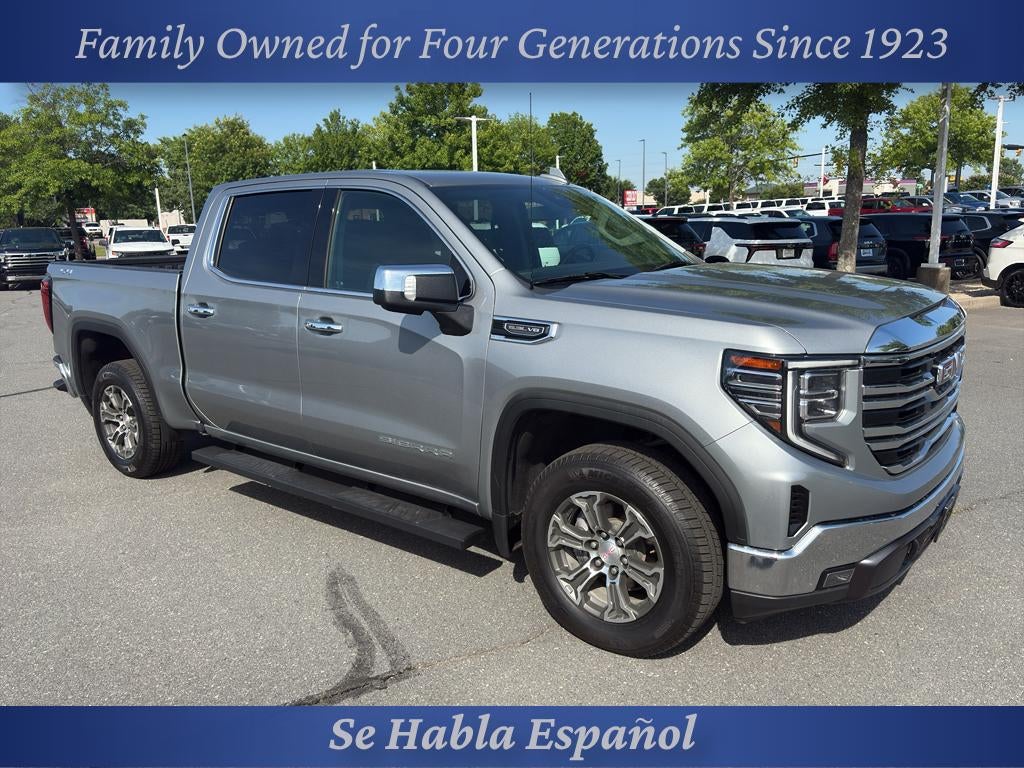 2024 GMC Sierra 4WD Crew Cab Short Box SLT's photo