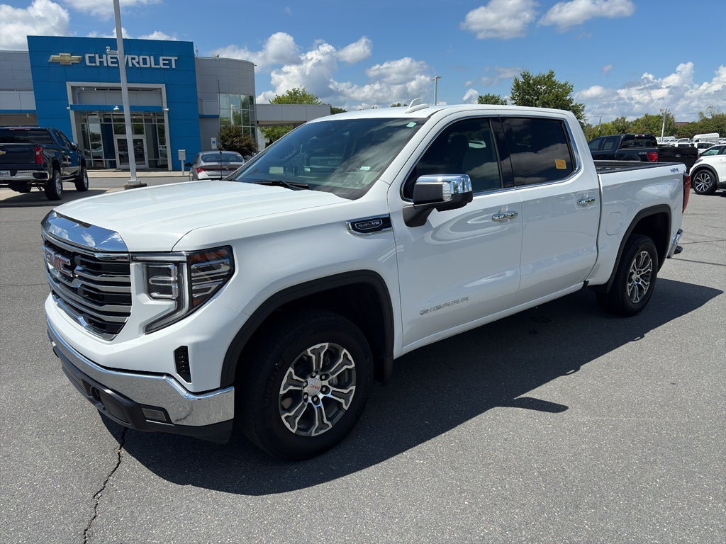 2025 GMC Sierra 1500 SLT