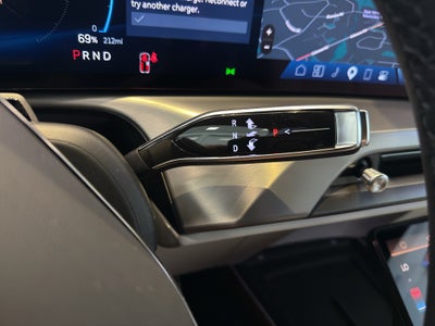 2027 Cadillac VISTIQ Luxury