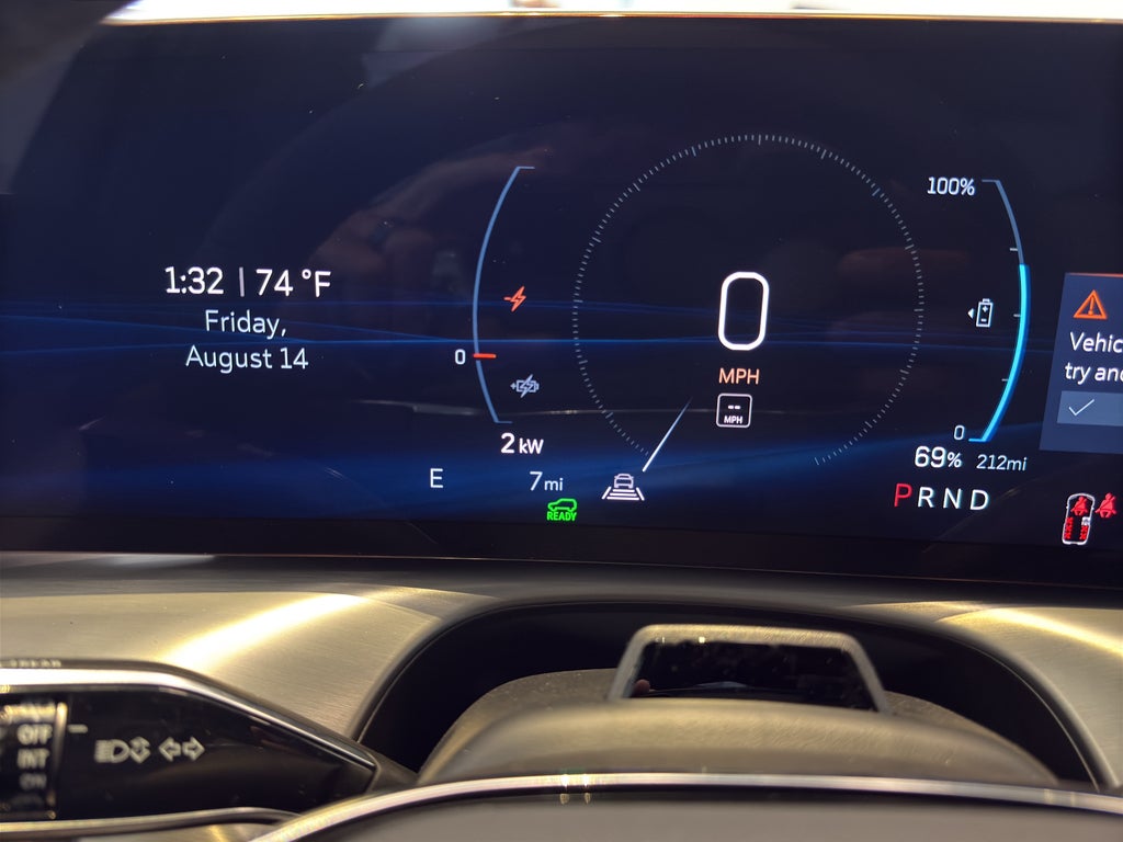 2027 Cadillac VISTIQ Luxury