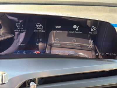 2026 Cadillac VISTIQ Luxury