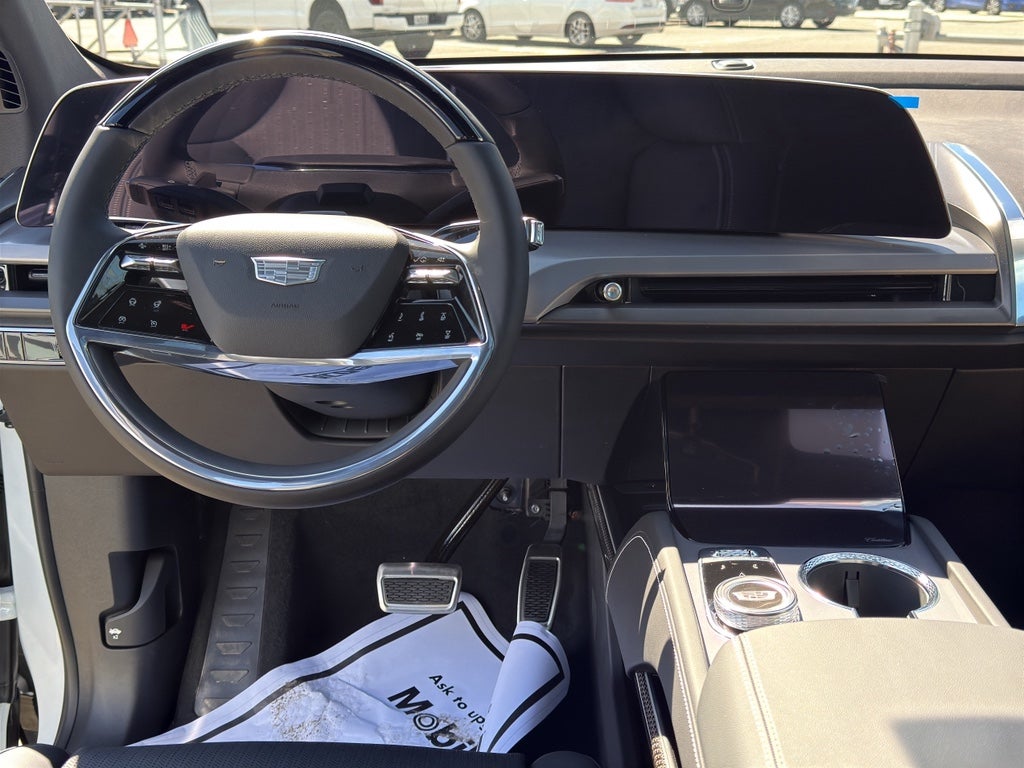 2026 Cadillac VISTIQ Luxury