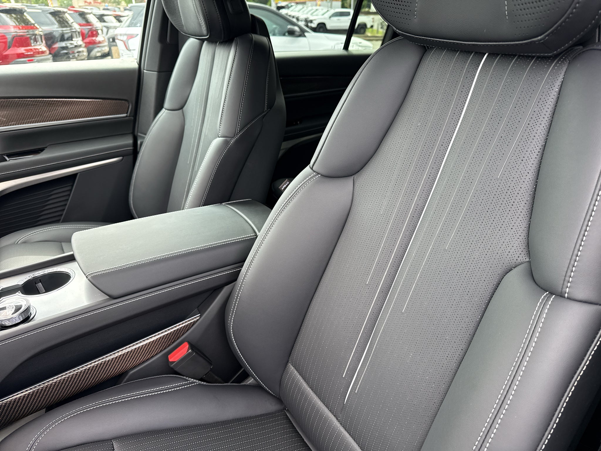 2027 Cadillac VISTIQ Sport