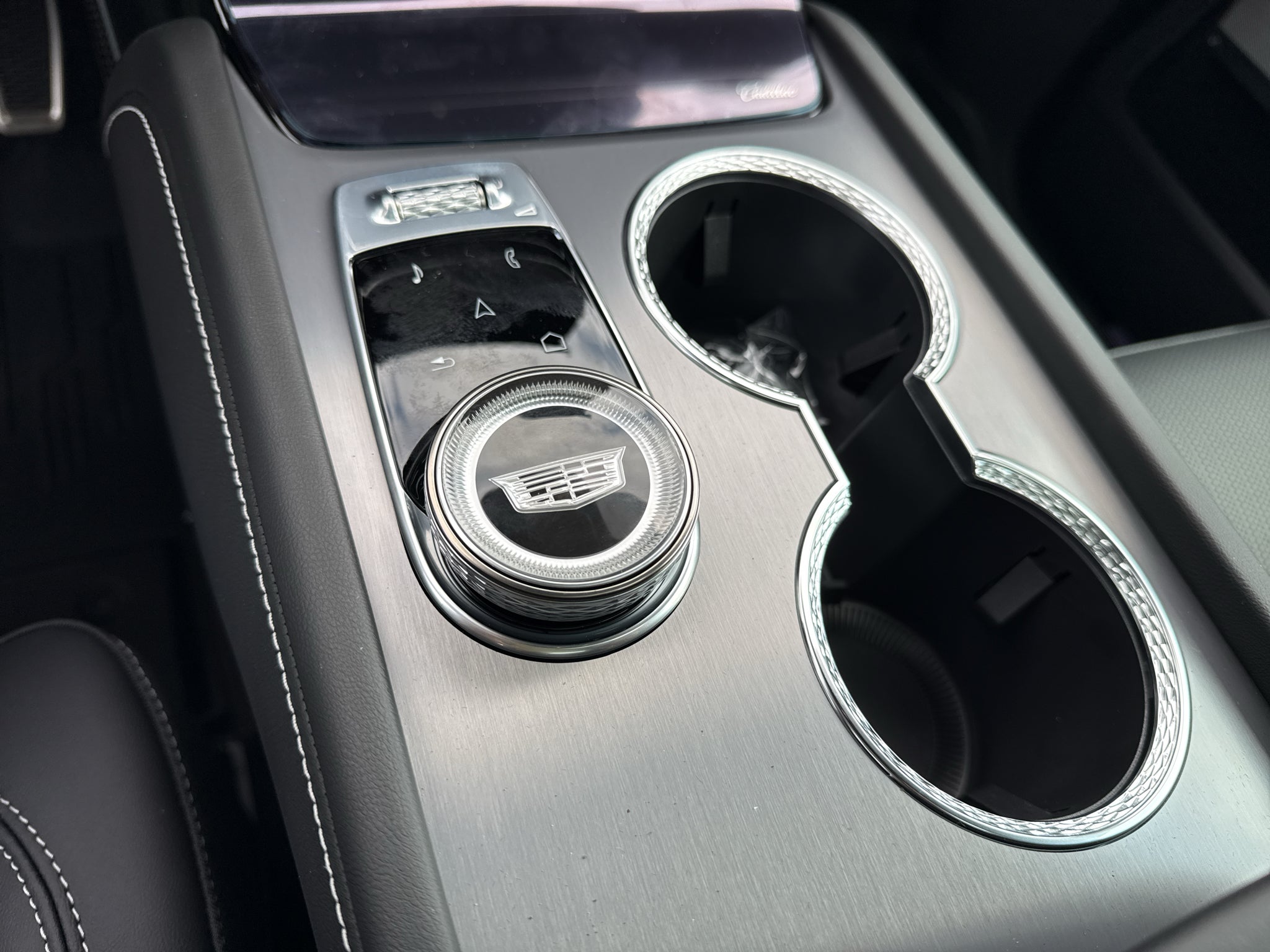 2027 Cadillac VISTIQ Sport