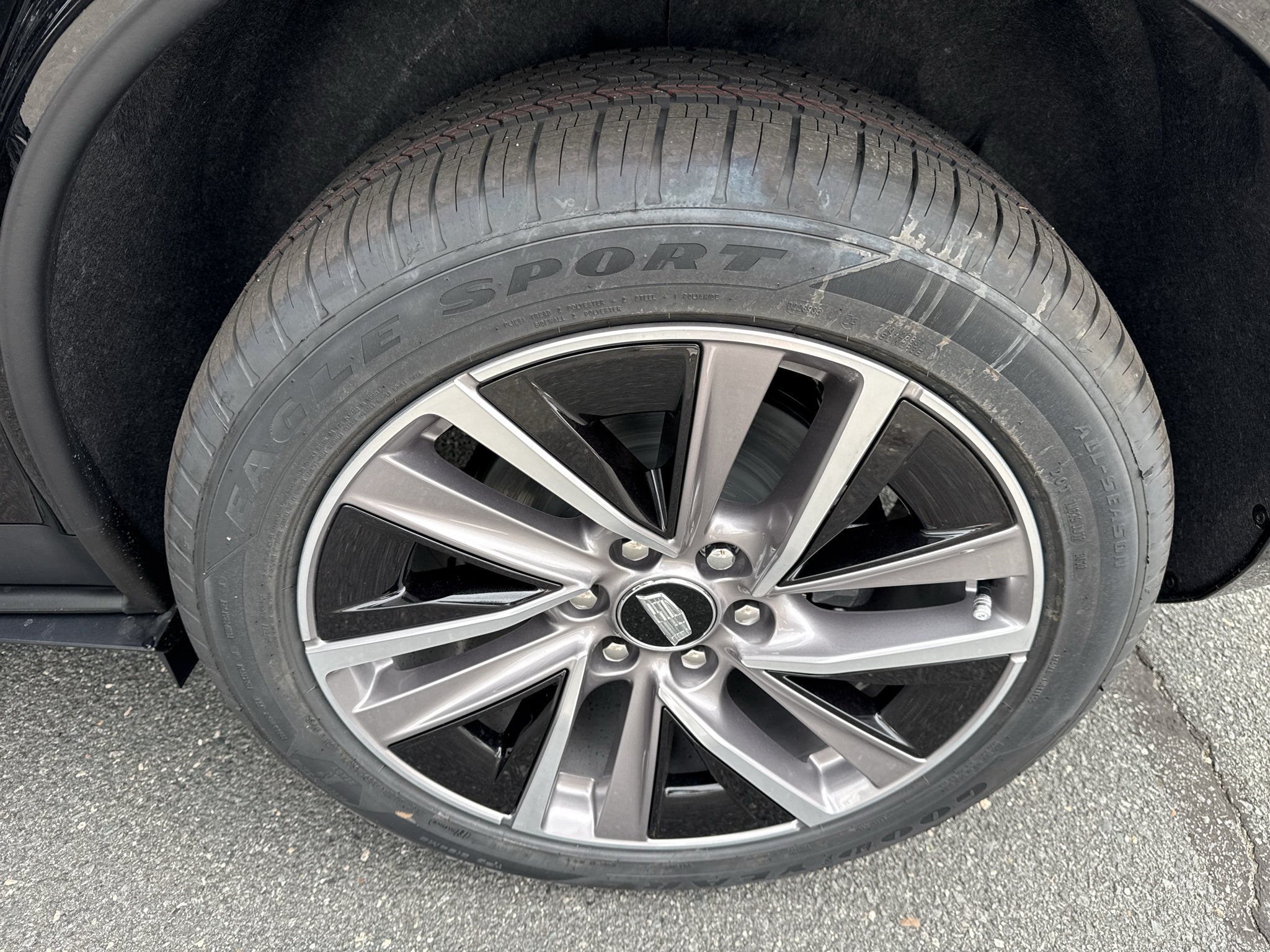 2027 Cadillac VISTIQ Sport