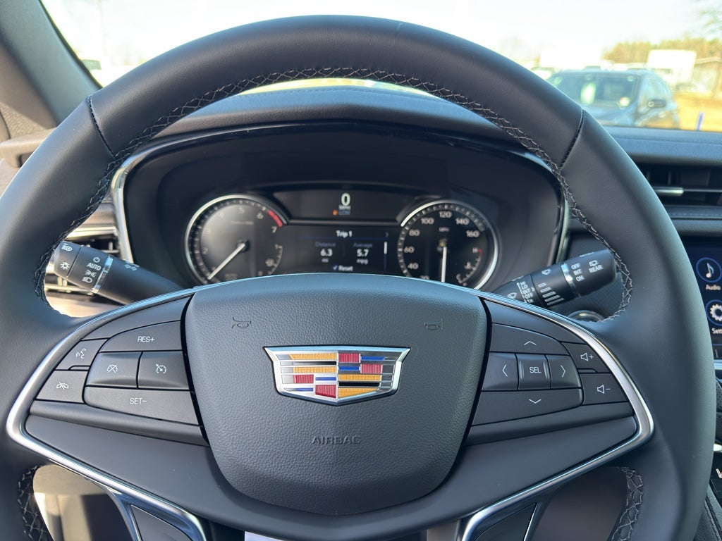 2026 Cadillac XT5 Luxury