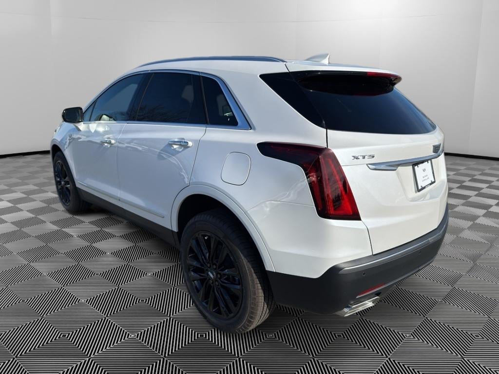 2026 Cadillac XT5 Luxury