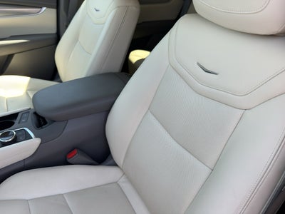 2023 Cadillac XT5 FWD Premium Luxury