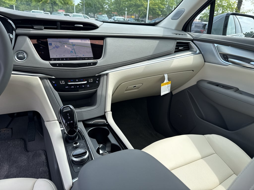 2026 Cadillac XT5 Premium Luxury