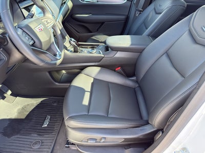 2025 Cadillac XT6 Luxury