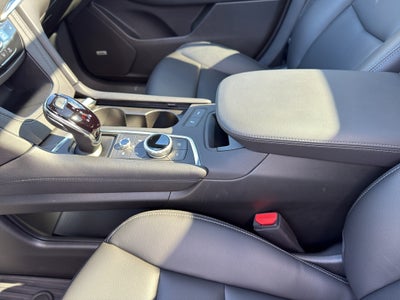 2025 Cadillac XT6 Luxury