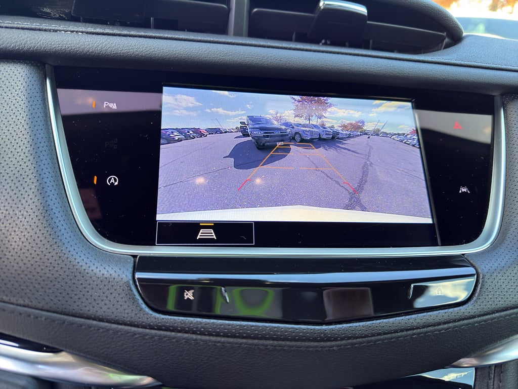 2025 Cadillac XT6 Luxury