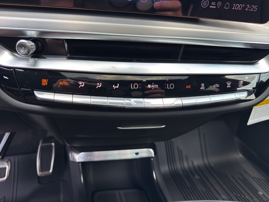 2027 Cadillac LYRIQ Signature Luxury
