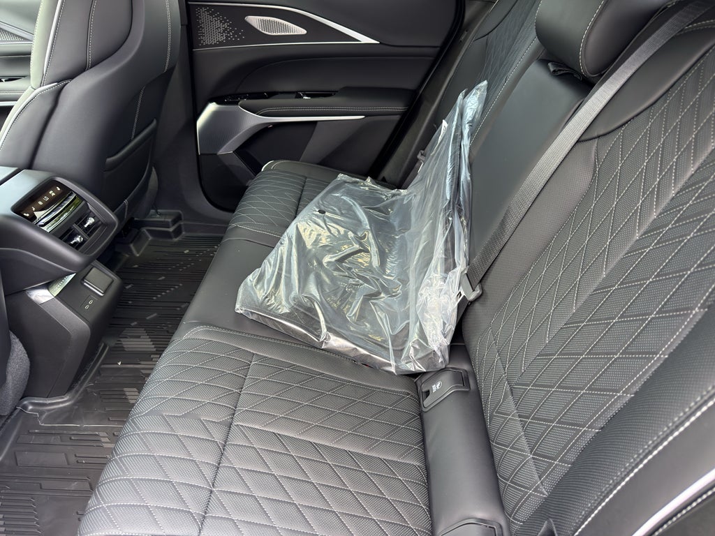 2027 Cadillac LYRIQ Signature Luxury